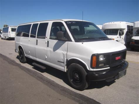 2001 Savana GMC 14 Passenger Van