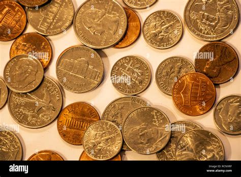 Monedas Americanas Y Su Valor Fotos E Imágenes De Stock Alamy