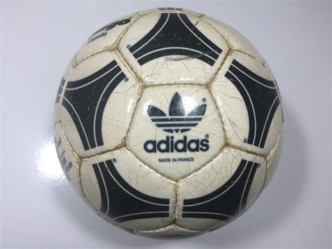 Balones de Epoca Balón oficial del Mundial de España 1982 Adidas