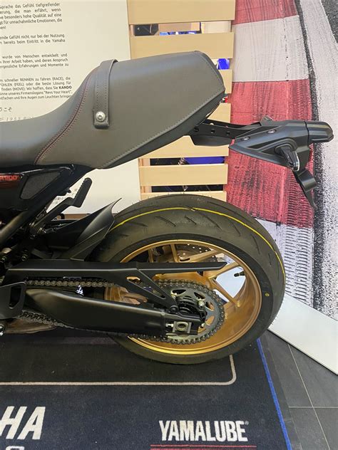 Details Zum Custom Bike Yamaha Xsr900 Black And Gold Des Händlers Zweiradsport Meine