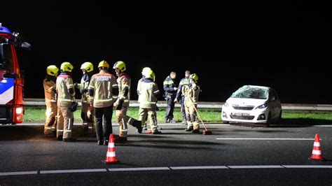 Auto Over De Kop Op A Bij S Heer Arendskerke Hvzeeland Nieuws En