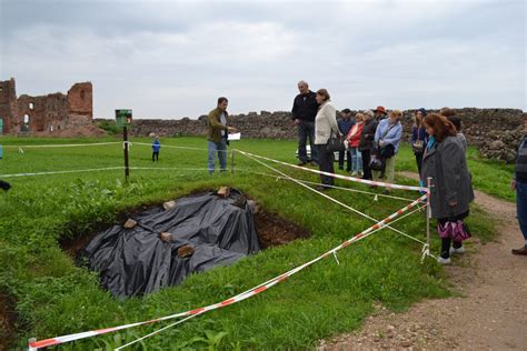 Eiropas kultūras mantojuma dienā atklāj Ludzas pils noslēpumus Visit