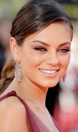 Kandeej Naked Mila Kunis This Look