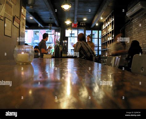 Old Bar New York City Hi Res Stock Photography And Images Alamy