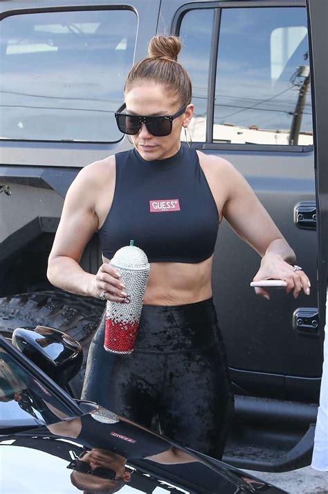 Jennifer Lopez In Gym Ready Outfit 05172020 • Celebmafia