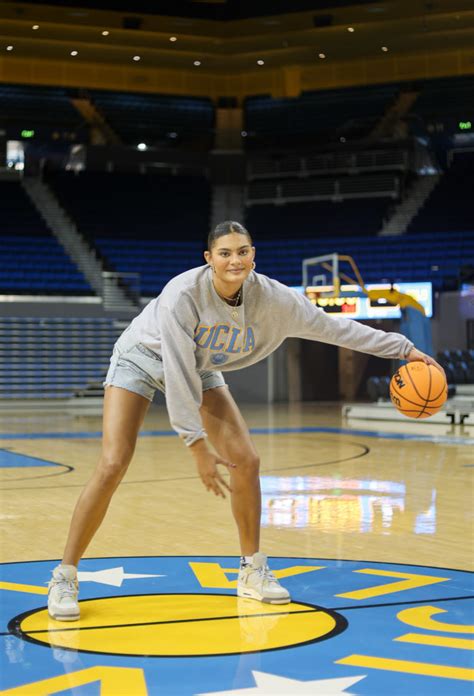 Lauren Betts UCLA Womens Basketballs Missing Piece In Quest For Pac