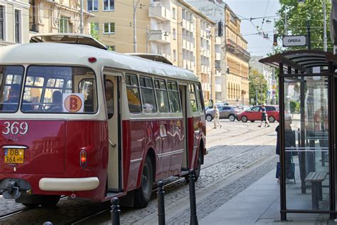 Zabytkowe tramwaje i autobusy we Wrocławiu ZDJĘCIA Zdjęcie 1 44