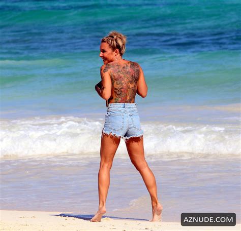 BLANKA LIPINSKA Nude AZNude