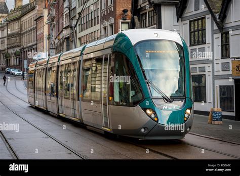 Nottingham Express Transit travelling through Nottingham city centre ...