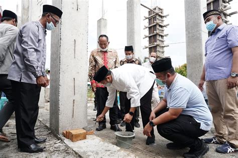 Wabup Sergai Letakkan Batu Pertama Pembangunan Masjid Terbesar Di Desa