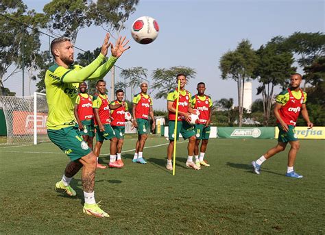 Palmeiras faz atividades técnicas e finaliza preparação para duelo