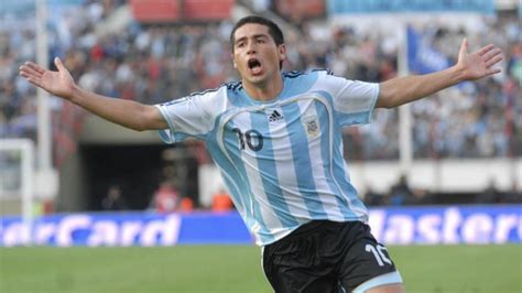 Todos los goles y asistencias de Riquelme en la selección Argentina