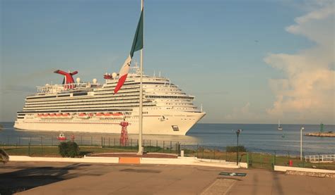 Puerto Vallarta Recibir Durante El Mes De Octubre Cruceros