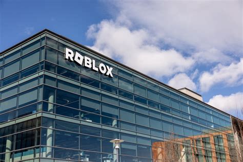 Roblox Stock Metaverse Dominance Can Growth Keep Pace With Sky High