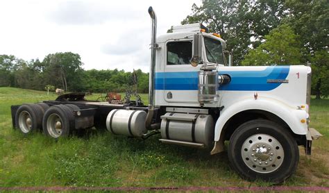 1975 Kenworth W900 Semi Truck In Mcgehee Ar Item L5821 Sold Purple