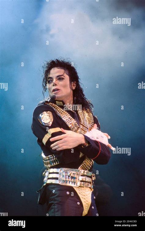 Michael Jackson 1992 Hi Res Stock Photography And Images Alamy