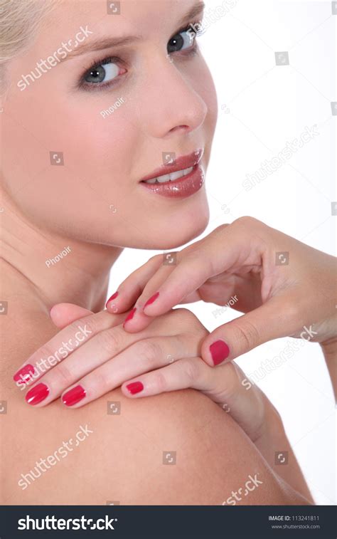 Nude Woman Red Nail Polish Foto Stock 113241811 Shutterstock