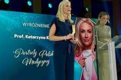 Pum Prof Katarzyna Kotfis Z Wyr Nieniem Portrety Polskiej Medycyny