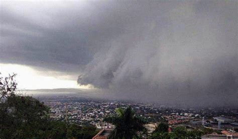 El Huracán Matthew Se Acerca A Florida Donde Recuperará Fuerzas