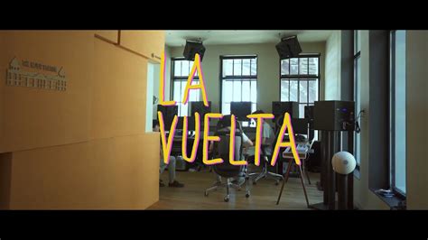 La Vecina De Arriba La Vuelta Videoclip Oficial YouTube