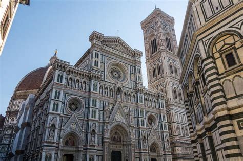 El Baptisterio De San John Catedral De Santa Maria Del Fiore Y Giottos