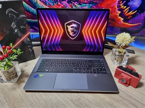 MSI Creator Z17 A12UGST 051VN (I9-12900H) | Giá 20 Triệu