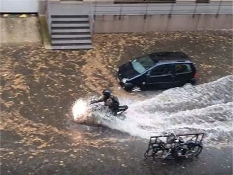 Vid Os Orages Paris Un D Luge S Abat Sur La Capitale Des Stations