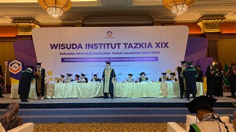 Institut Tazkia Wisuda Mahasiswa Dibuka Dengan Doa Khotmul Quran