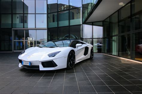 Lamborghini Factory Tour - Photos | CarAdvice