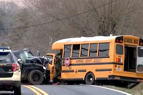 Tenn School Bus Driver Killed 2 Students Injured In Wrong Way Crash