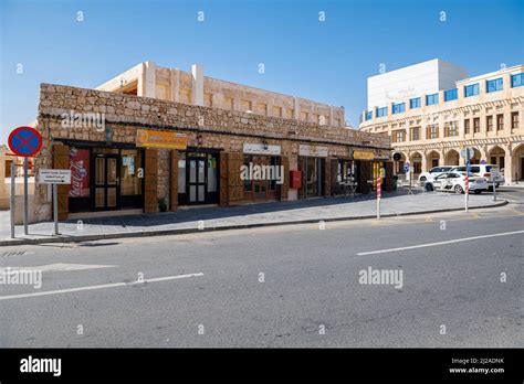 Souq Waqif Es Un Zoco En Doha En El Estado De Qatar El Souq Es