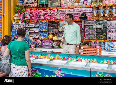 Funfair Prizes Hi Res Stock Photography And Images Alamy