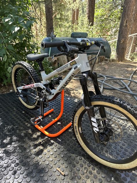 2020 Commencal Clash For Sale