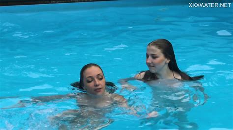 Anastasia Ocean And Marfa Are Naked Underwater Pussy Juicy