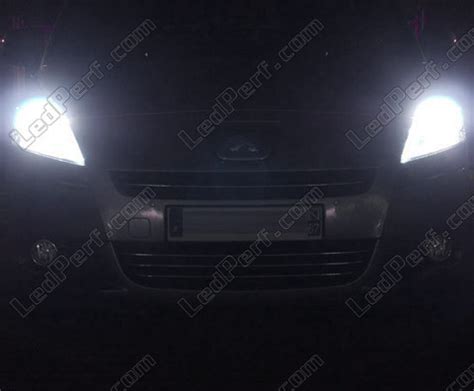 Pack De L Mparas De Luces Faros Xen N Efecto Para Peugeot