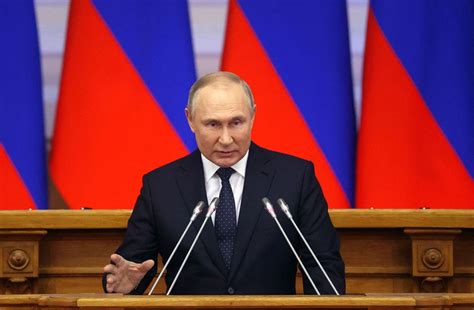 Vladimir Putin Retrasa Discurso Donde Criticó Sanciones Más De Una Hora Tras Sufrir Un