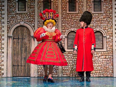 Mother Goose Duke Of York S Theatre Review Ian McKellen Returns As