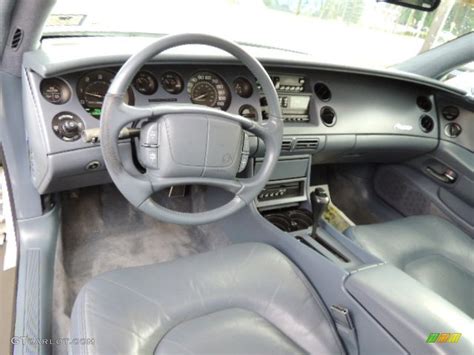 Gray Interior 1995 Buick Riviera Coupe Photo #69794860 | GTCarLot.com