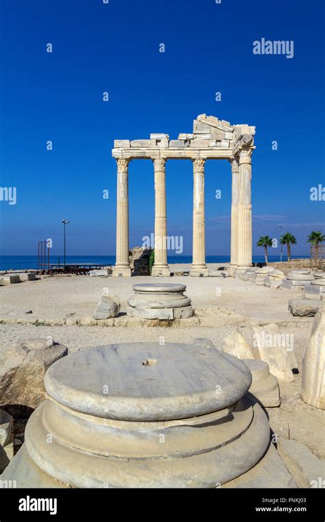 Apollon Tempel Hi Res Stock Photography And Images Alamy