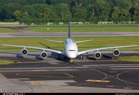 9V SKE Airbus A380 841 Singapore Airlines Thomas Loh Y H