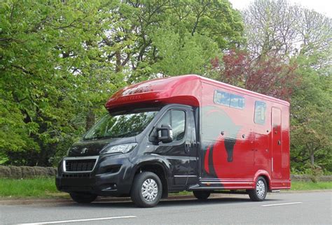 Equi Trek Equinox 4500kg Small Horsebox View Stock