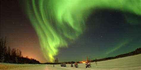 Northern Lights in Alaska - When and Where to See Them