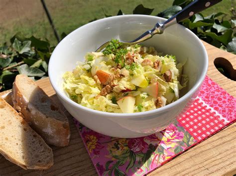 Herbstlicher Salat Vom Chinakohl Mit Pfeln Und Waln Ssen Von