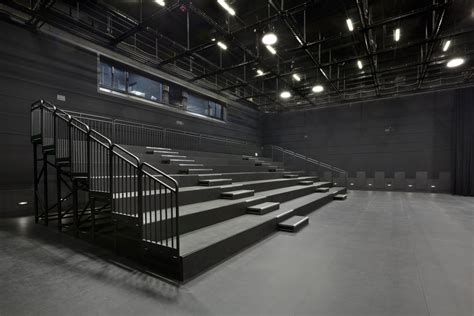 Building Product: Black Box Theater [102f2c6] | ARCAT