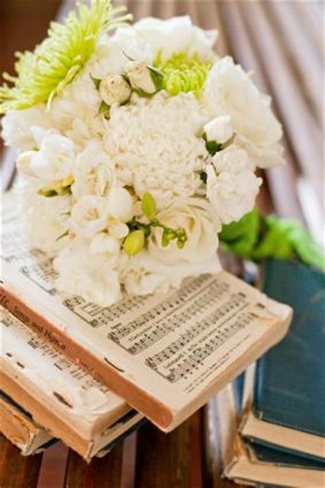 Traditional Wedding Hymns | LoveToKnow