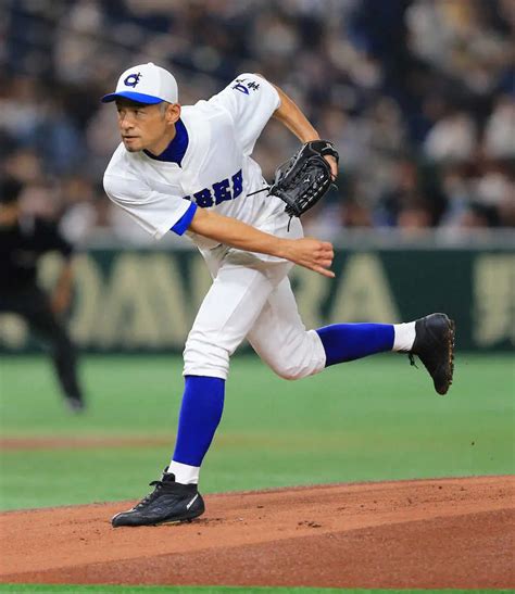 ＜高校野球女子選抜・イチロー選抜＞初回、内野安打を放つ松坂氏（撮影・島崎忠彦） ― スポニチ Sponichi Annex 野球