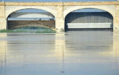 Fate Of Thousands In Sindh Lies With Colonial Era Sukkur Barrage