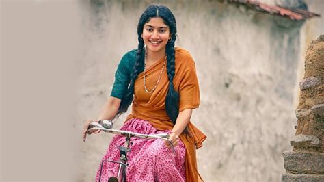 Sai Pallavi (Actress) Age, Boyfriend, Family, Biography & More ...