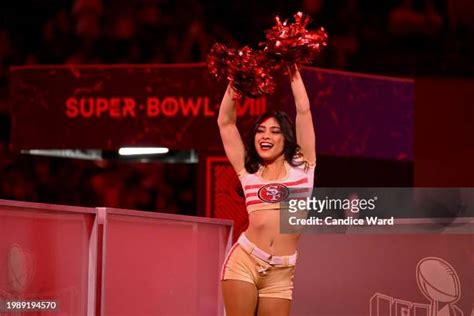 2,688 49ers Cheerleaders Stock Photos, High-Res Pictures, and Images - Getty Images