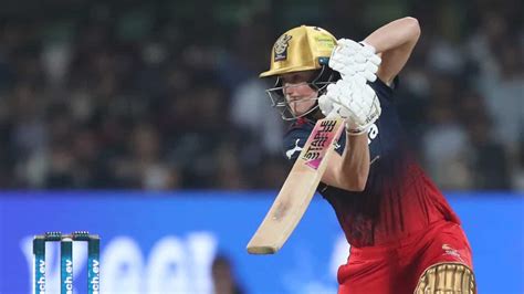 WPL 2024 RCB S Ellyse Perry Worried After Breaking Car Window With